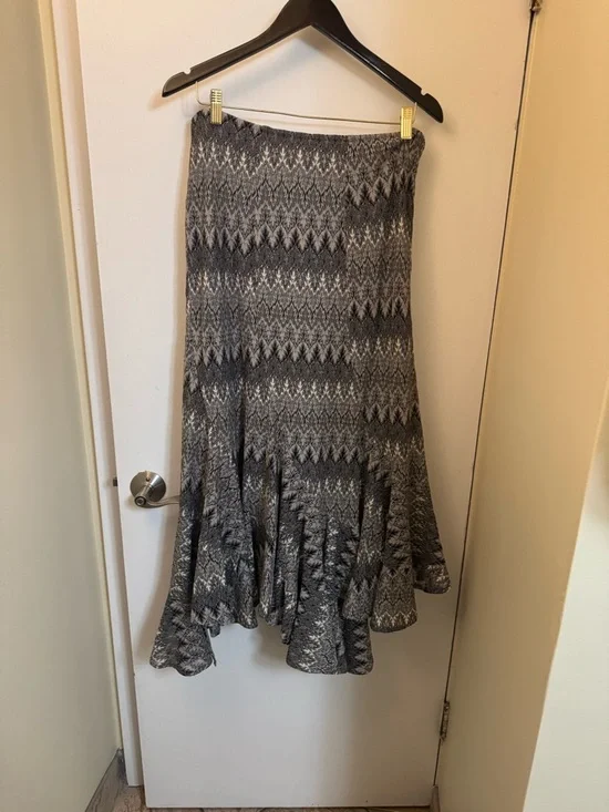 Joseph Ribkoff Black & Gray Printed High-Low Flounce Skirt - Picture 2 of 3